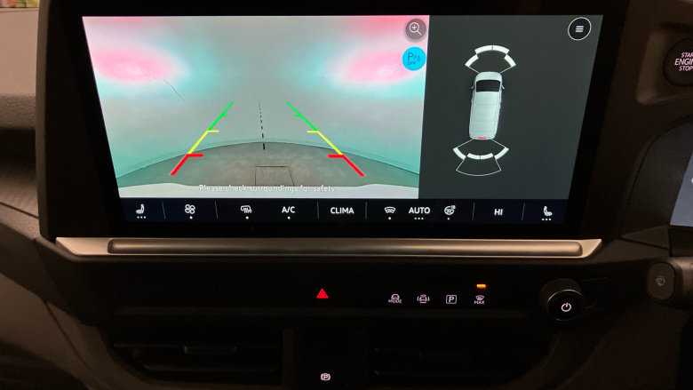 Volkswagen Transporter T32 Swb Electric 160kW 65kWh Commerce Pro Van Auto